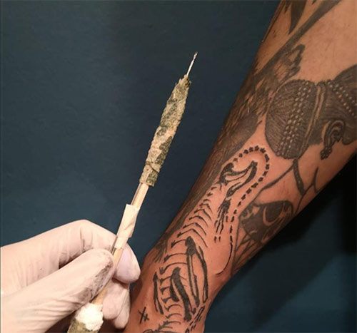tatuaggio stile lettering